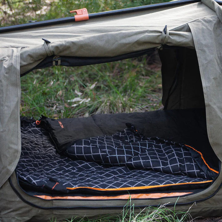 Darche Cold Mountain Canvas -5 Sleeping Bag In Swag