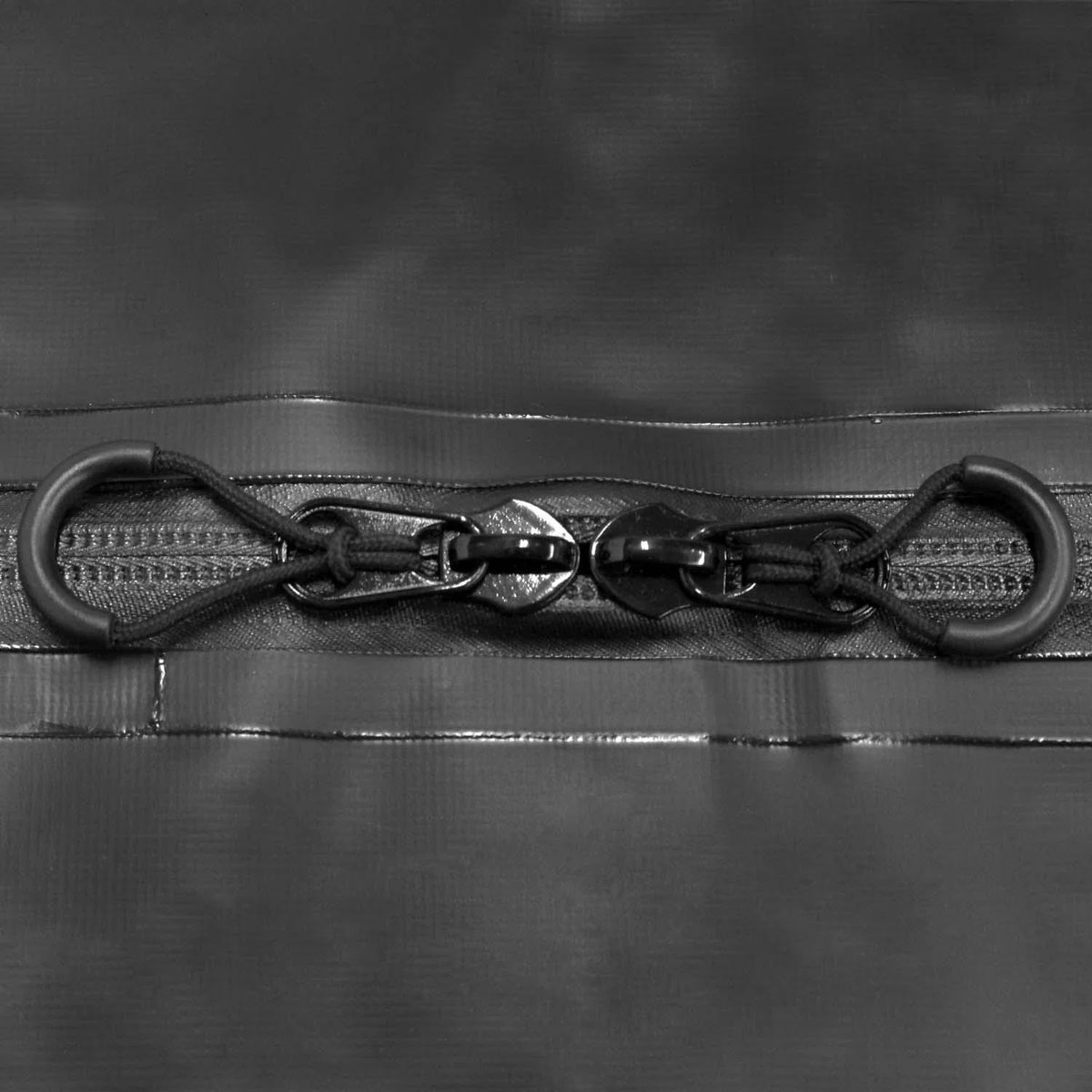 Darche Nero Bag Zippers